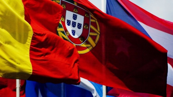 Bruxelas insiste que Portugal precisa de mais medidas de austeridade