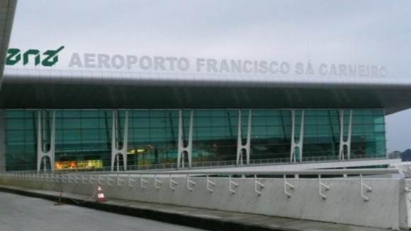 Trabalhadores do aeroporto do Porto em protesto contra parcómetros da Maia
