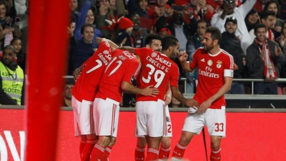 Benfica vence Nacional e é tricampeão nacional de futebol