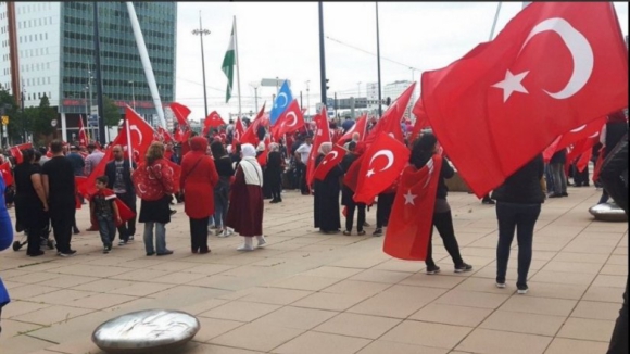 Autoridades turcas apelam à população para ficar mobilizada