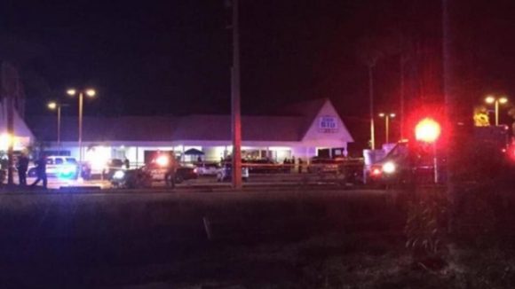 Dois mortos e mais de dez feridos em tiroteio em discoteca da Florida