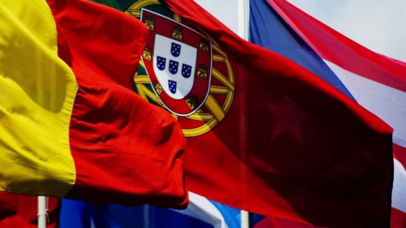 Bruxelas recomenda que Portugal reduza o uso das taxas mais baixas do IVA em 2016