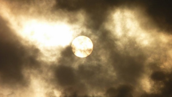 Nuvem de enxofre em Setúbal provoca lesões em 20 pessoas