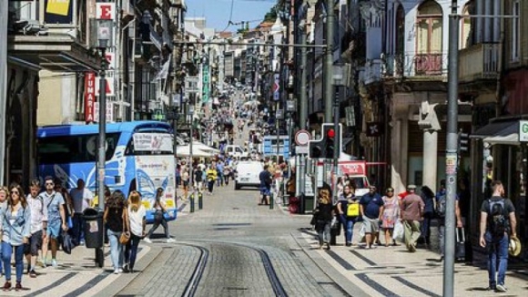 Vendas nas lojas de moda do Porto aumentaram 20% graças aos turistas