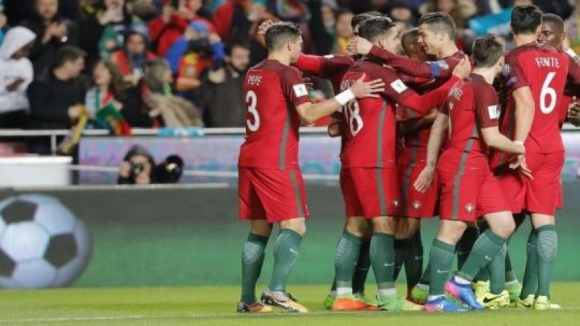 Portugal vence Hungria por 3-0, com 'bis' de Ronaldo