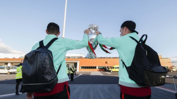 Madeira muda nome do aeroporto para homenagear Cristiano Ronaldo
