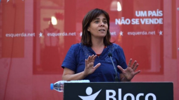 Catarina Martins insiste na nacionalização do Novo Banco