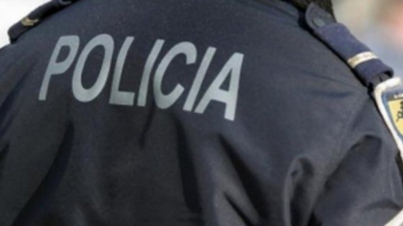 PSP do Porto faz 27 detenções e apreende mais de 450 doses de droga no fim-de-semana