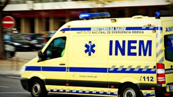 Menina de três anos sofre ferimentos ligeiros após queda de seis metros de altura em Braga
