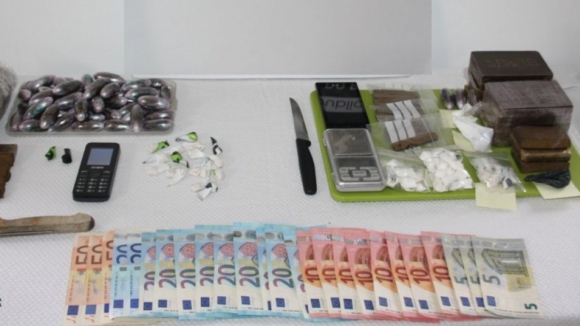 GNR detêm dois homens suspeitos de traficar droga na Maia