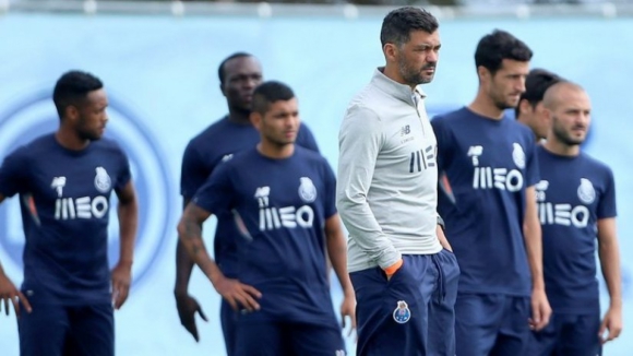 Soares e Rafa continuam ausentes dos treinos do FC Porto