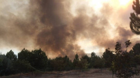 Incêndio em Paredes alastrou-se para o concelho de Penafiel