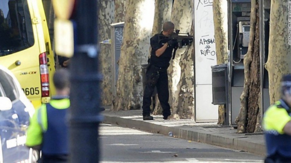 Polícia catalã anunciou que "quatro suspeitos terroristas" foram mortos