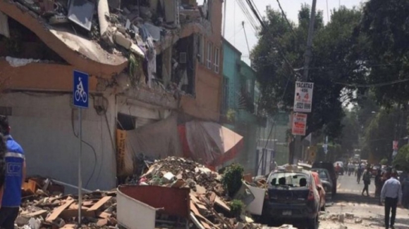 Número de mortos no sismo do México já passa os 220