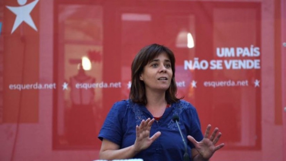 Catarina Martins diz que "se as contas estão melhor, paguemos a dívida para com o país"