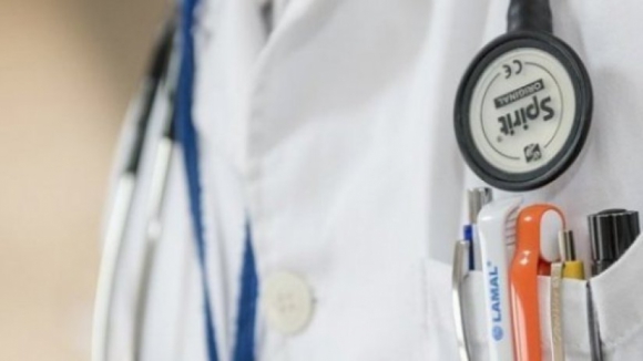 Médicos formalizam greve a partir de 11 de outubro