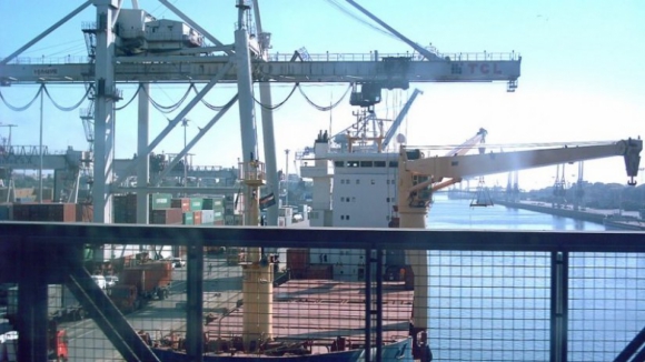 Quase nove milhões de toneladas nos portos do continente em agosto, maior valor "de sempre"