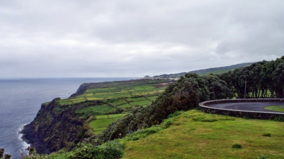 Várias estradas condicionadas nos Açores devido ao agravamento do estado do tempo