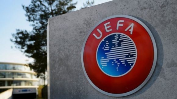 UEFA autoriza segunda parte do Estoril Praia-FC Porto a 21 de fevereiro