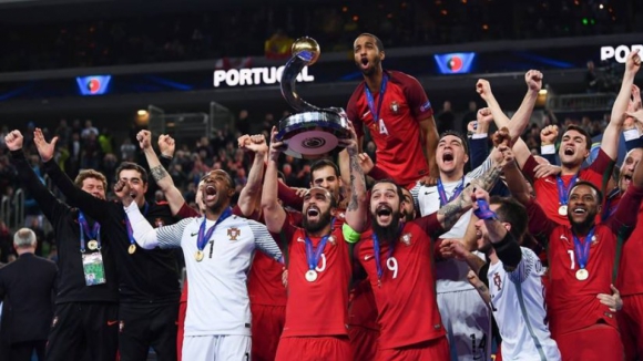 Portugal campeão da Europa pela primeira vez
