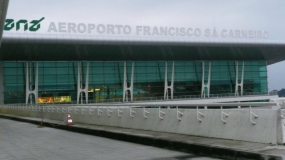 Cancelados 10 voos de Lisboa e Porto para a Suíça e Reino Unido devido ao mau tempo
