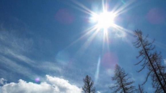 Quatro regiões do continente, Açores e Madeira em risco muito elevado de radiação UV