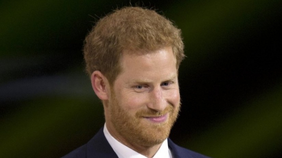 Príncipe Harry de Inglaterra recebe título de duque de Sussex antes do casamento
