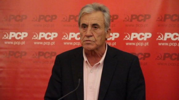 Jerónimo de Sousa reage a "desabafos" do Presidente e recusa pressões sobre o PCP