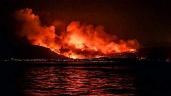 Novo balanço aponta para pelo menos 50 mortos e 156 feridos nos incêndios na Grécia