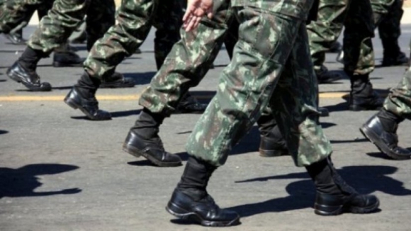 Ministro da Defesa condena "chacota" de Rui Rio sobre Forças Armadas e responde que "não vale tudo"