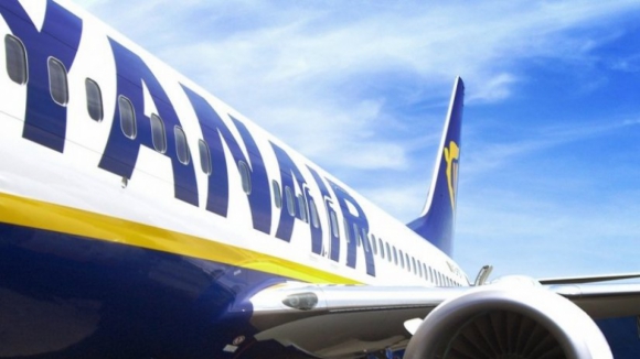 Bruxelas reconhece que existe problema laboral por resolver na Ryanair