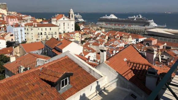 Câmara de Lisboa vai suspender registos de alojamento local em cinco bairros