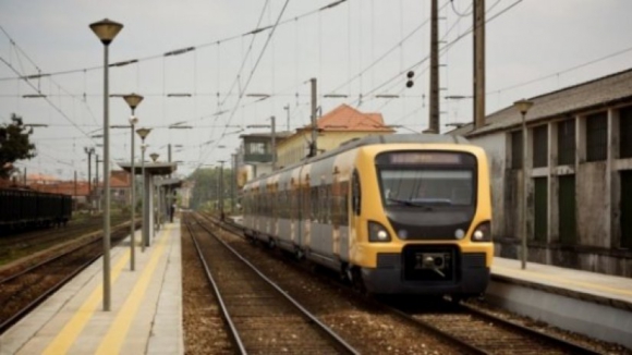 Circulação ferroviária suspensa em duas ligações à Figueira da Foz devido ao mau tempo