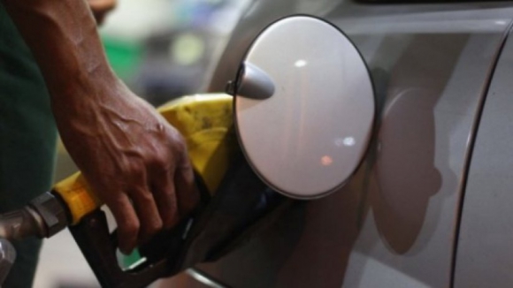 Governo baixa em 3 cêntimos ISP sobre gasolina a partir de 01 de janeiro de 2019