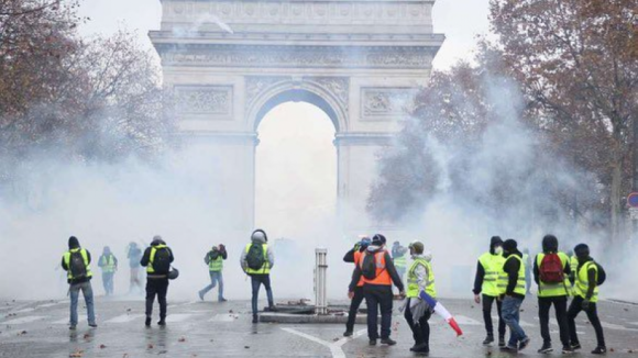 Pelo menos 278 detidos em Paris antes do início da manifestação