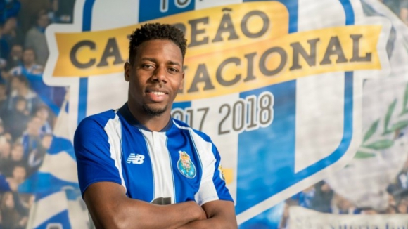 Wilson Manafá assina com o FC Porto até 2023