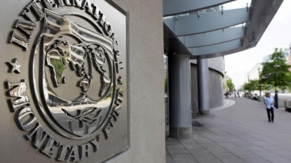 FMI mais pessimista que Governo piora previsão do défice para 0,6% em 2019