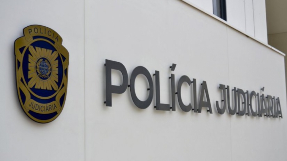 Polícia Judiciária de Aveiro detém homem suspeito de violar a filha