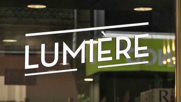 Petição contra fecho das Galerias Lumière no Porto defende projeto que integre lojistas