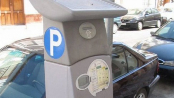 Especialista afirma que cobrança de "avisos" por estacionamento abusivo no Porto é ilegal