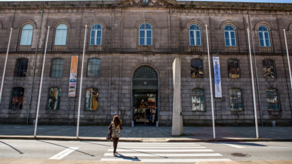 Câmara do Porto e IP procuram solução para parque de estacionamento da Alfândega