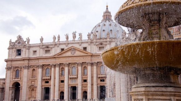 Covid-19: Vaticano regista primeiro caso de contaminação