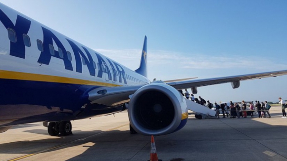 Covid-19: Ryanair perde 185 ME no primeiro trimestre fiscal