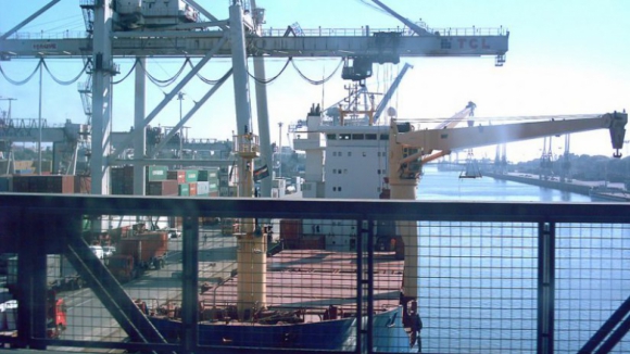 Fecho da refinaria de Matosinhos abala contas do porto de Leixões