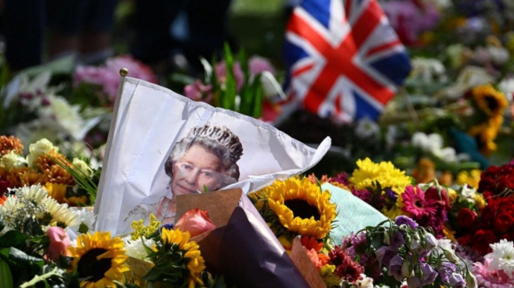 O último adeus a Isabel II. Rainha vai ser sepultada em jazigo da família em Windsor