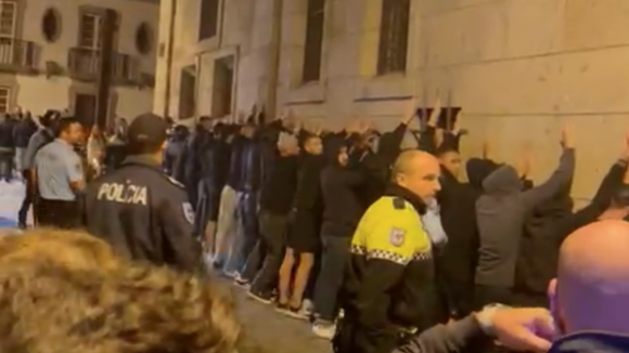 O momento da detenção dos 'casuals' do Benfica em Braga. Imagens exclusivas