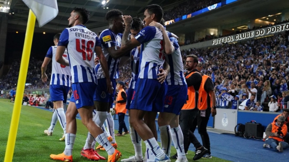 FC Porto: Dragão aproxima-se da presa. Crónica de jogo 