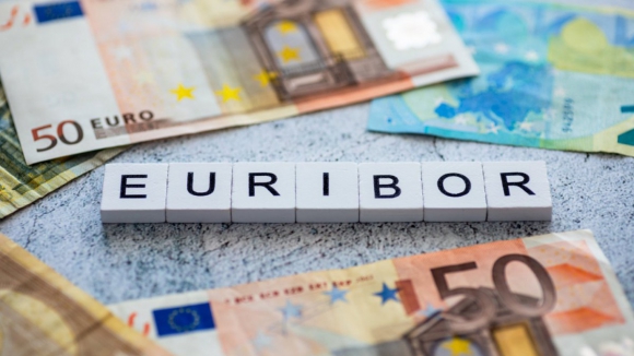 Taxas Euribor voltam a subir para novos máximos a três, seis e 12 meses