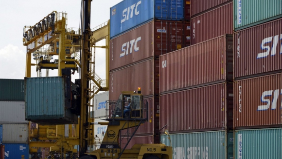 Exportações e importações recuam 4,9% e 6,1% segundo trimestre