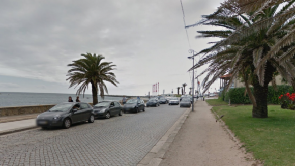 Avenida D. Carlos I no Porto fechada a partir das 21 horas devido ao mau tempo 